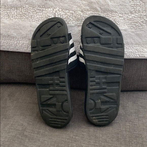 ADIDAS SLIDES - Picture 3 of 3